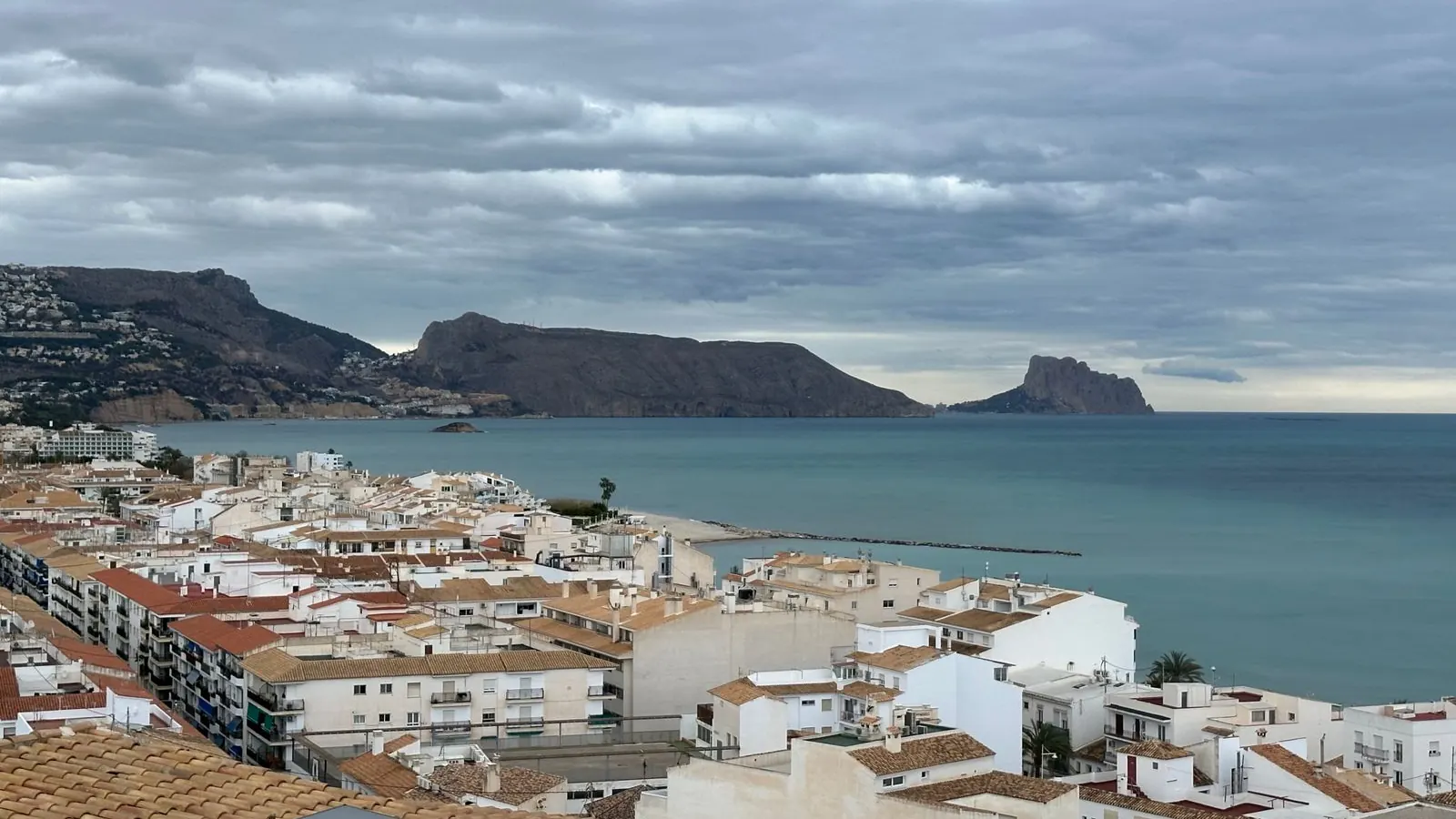 Altea med vita hus och kustlinje, Costa Blanca
